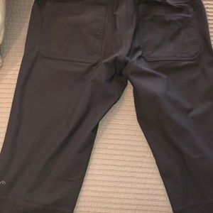 Men’s Lululemon ABC pants gray